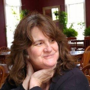 Meet your Posher, Lori